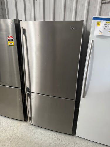 Second hand Westinghouse WBM5104SC 510-liter bottom mount refrigerator - Second Hand Appliances Geebung